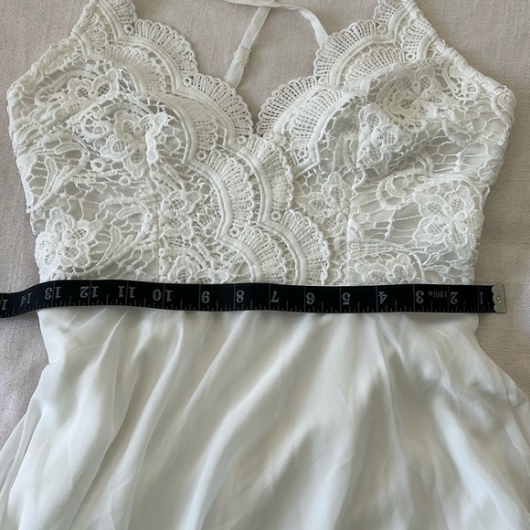 NWOT Madalyn White Lace Maxi Dress - Picture 9 of 10